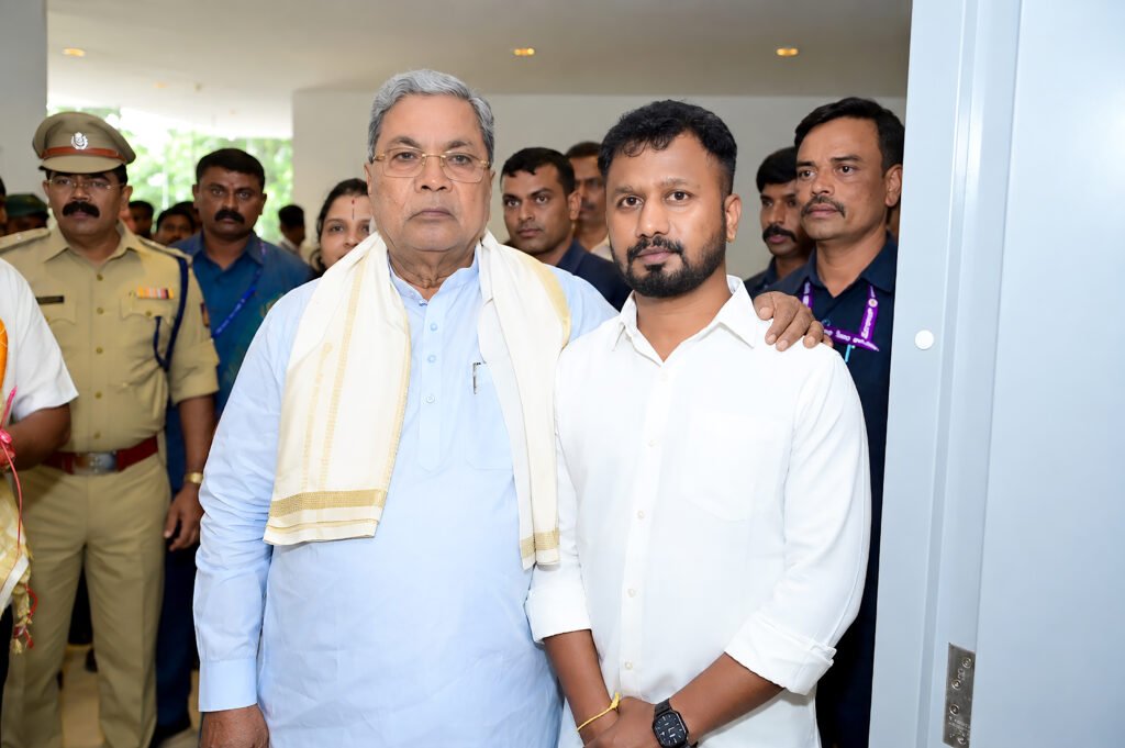 Ravi Sagar S, Founder of Aequitas Studios and Aequitas BrandCraft, with Siddaramaiah at CG Kidney Care Multispeciality Hospital inauguration in Tumakuru.
